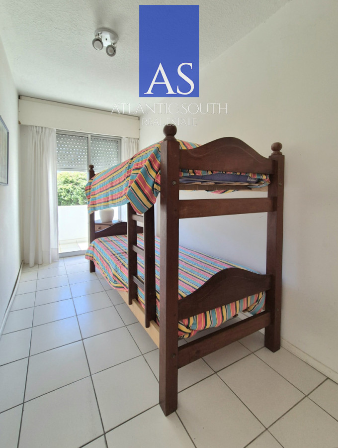 Apartamento ID.4458 - Apartamento venta 3 dormitorios tipo casa Playa Mansa Punta del Este