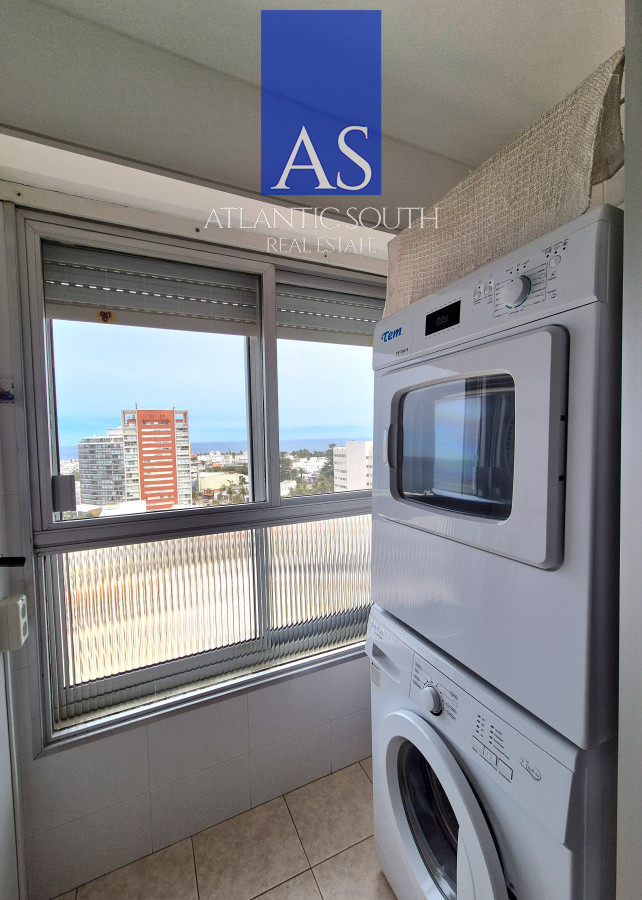 Apartamento ID.3944 - Apartamento piso alto 3 dormitorios terraza garage con vista al mar Península Punta del Este