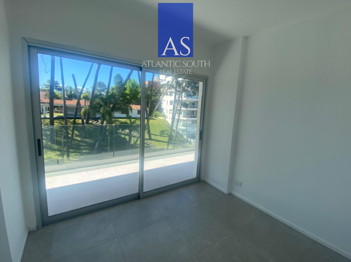 Apartamento ID.4154 - Apartamento de 2 dormitorios a pasos de Playa Mansa 