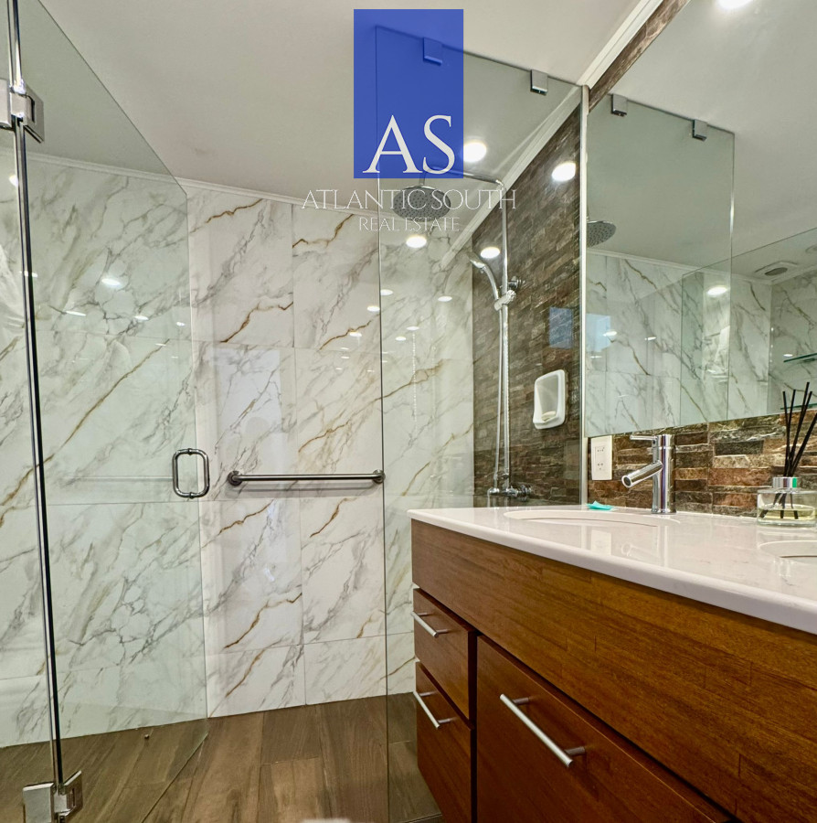 Apartamento ID.3890 - Apartamento de 4 dormitorios en península con excelente vista al mar 