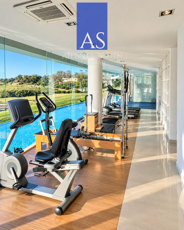 Apartamento ID.5202 - Apartamento en venta en playa mansa, Punta del Este