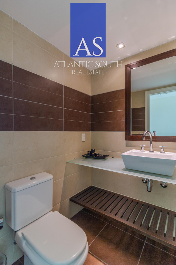 Apartamento ID.3856 - Apartamento de 3 dormitorios en suite frente al mar en Torre Imperiale Playa Brava Punta del Este