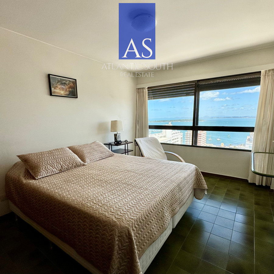 Apartamento ID.3890 - Apartamento de 4 dormitorios en península con excelente vista al mar 