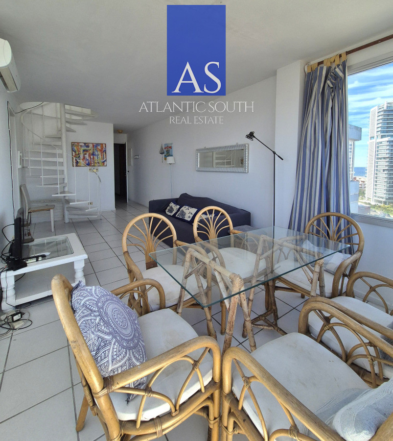 Apartamento ID.4422 - Penthouse 2 dormitorios con vista al mar garage Playa Mansa y Brava Punta del Este