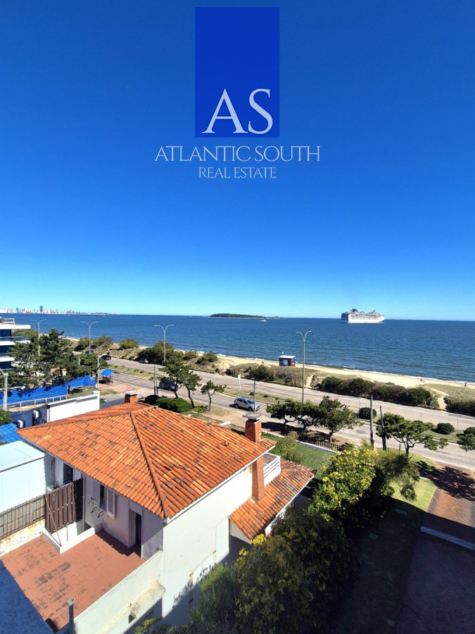 Apartamento ID.4562 - Oportunidad de 2 dormitorios con vista al mar y balcón Primera línea Playa Mansa 