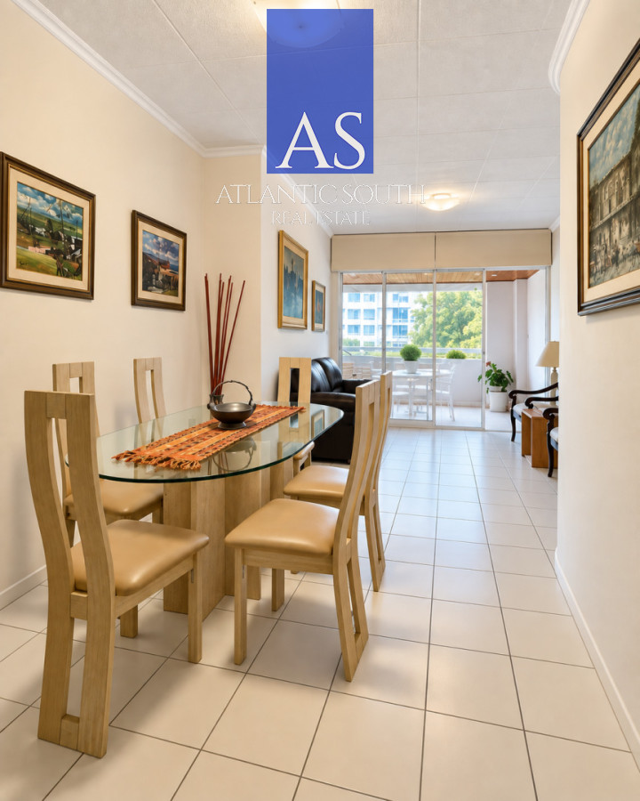 Apartamento ID.5136 - Apartamento 3 dormitorios con garage en Playa Mansa a 150 metros del mar