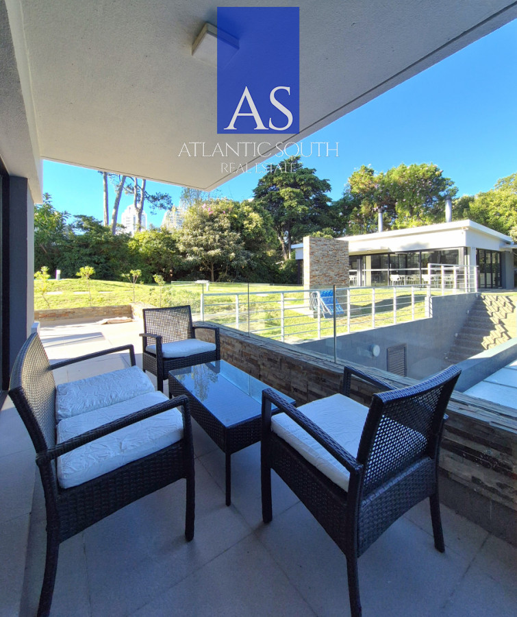 Apartamento ID.4636 - Oportunidad Planta moderna de categroría en excelente ubicación Playa Mansa