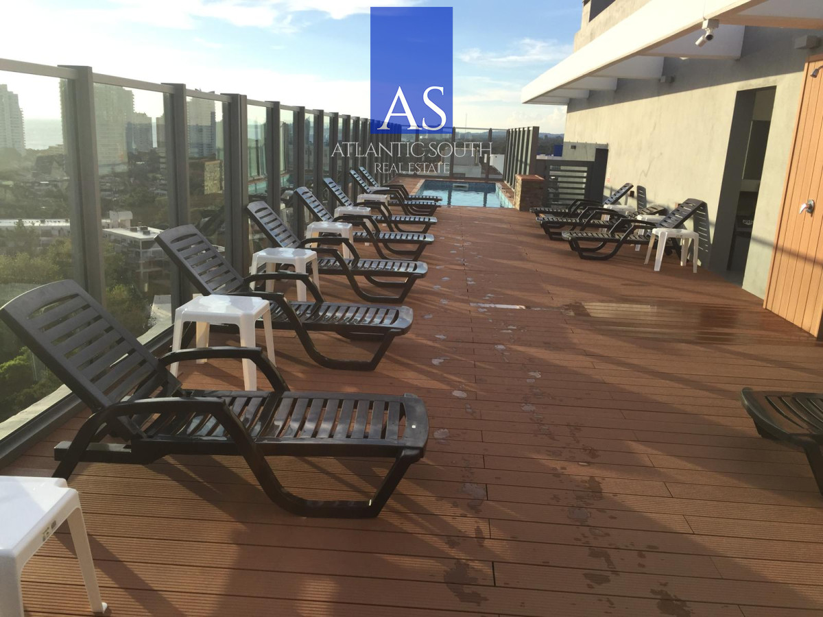 Apartamento ID.3682 - Apartamento 2 domritorios moderno en piso alto con excelentes servicios Playa Brava Punta del Este