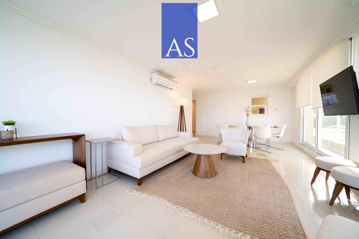 Apartamento ID.3690 - VENTA: APARTAMENTO 3 DORMITORIOS EDIFICIO CRUCEROS PLAYA MANSA
