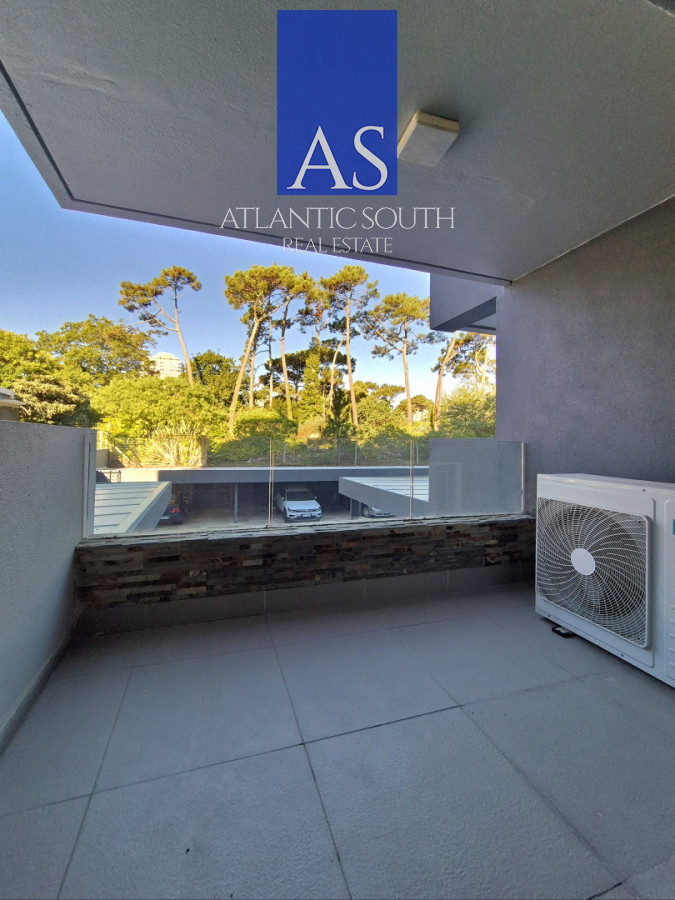 Apartamento ID.4636 - Oportunidad Planta moderna de categroría en excelente ubicación Playa Mansa
