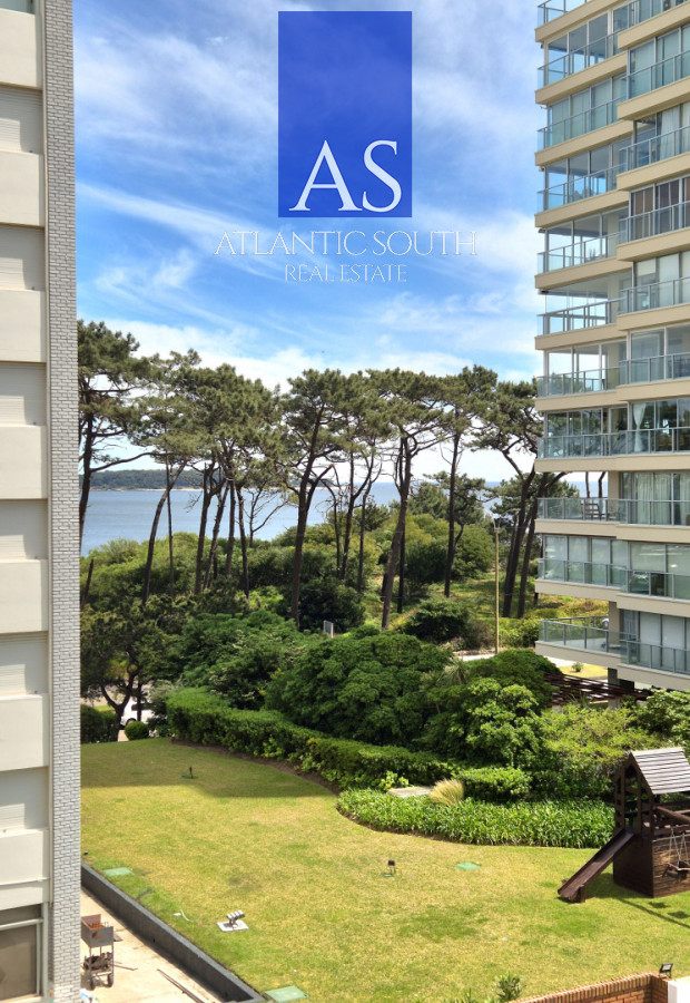 Apartamento ID.4427 - Venta apartamento 1 domritorio con terraza en Playa Mansa Punta del Este