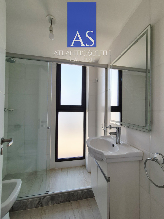 Apartamento ID.4833 - Apartamento moderno 2 dormitorios con parrillero 200mts del mar Playa Mansa