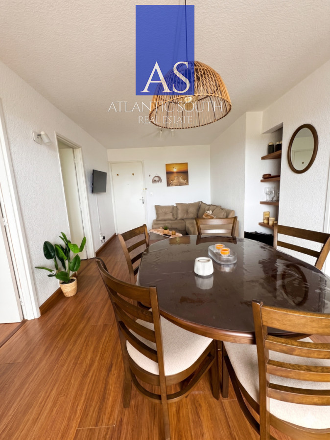 Apartamento ID.4823 - Apartamento 2 dormitorios más balcón vista mansa y garaje Punta del Este 