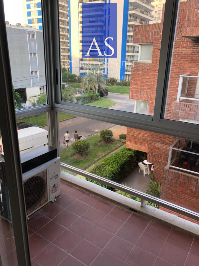 Apartamento ID.3236 - Penthouse con barbacoa propia 1 dormitorio 2 baños cochera terraza Punta del Este