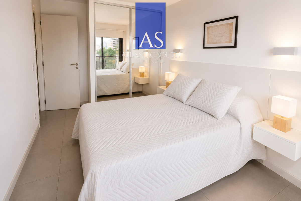 Apartamento ID.4813 - Apartamento de 1 Dormitorio con Terraza y Cochera en Torre Tamaro