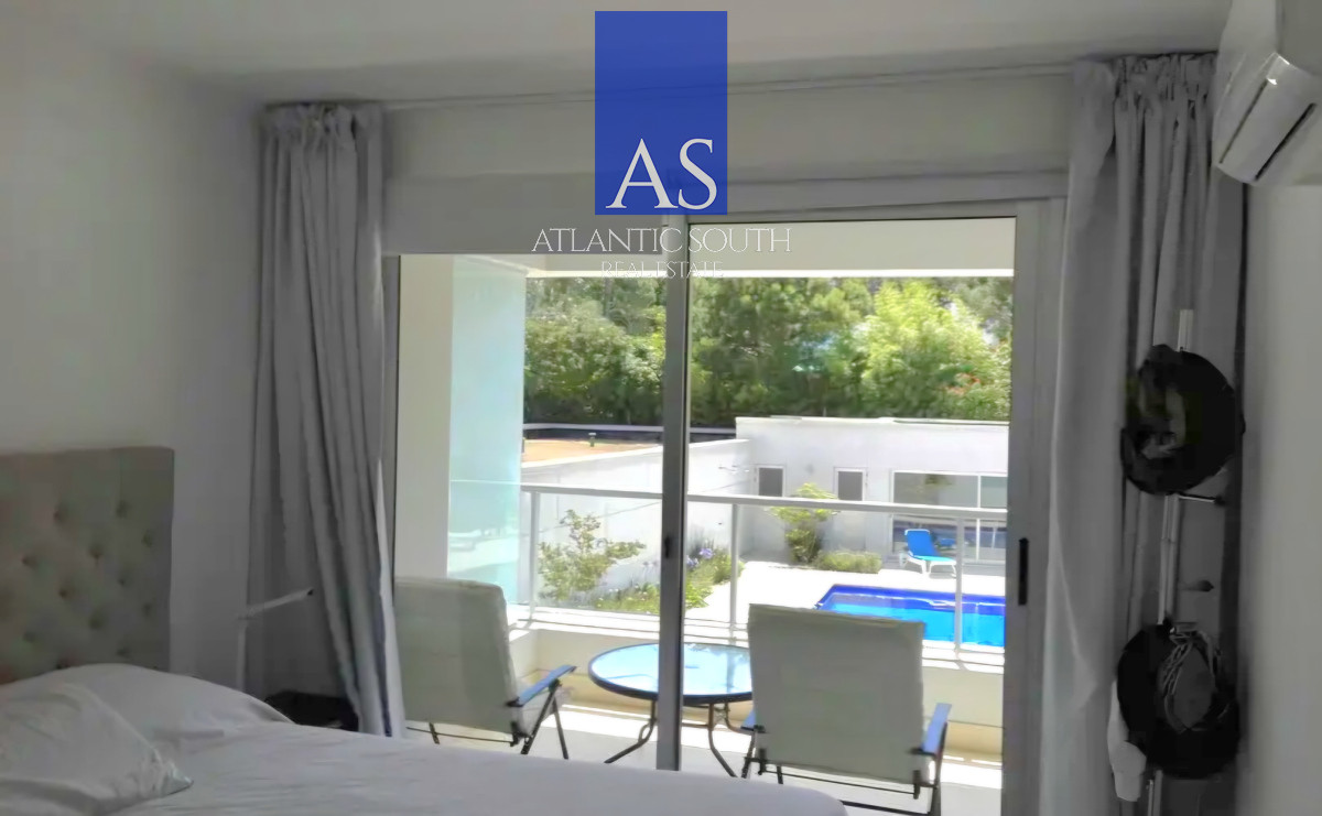 Apartamento ID.3905 - Apartamento de categoría 2 dormitorios y 3 baños parrillero propio en Playa Mansa, Punta del Este