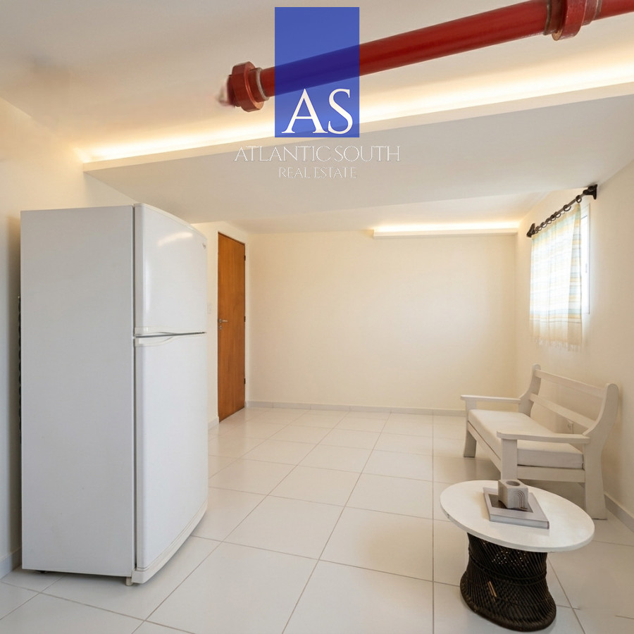 Apartamento ID.4635 - Apartamento reciclado frente al mar Playa Mansa 3 dormitorios terraza con barbacoa uso exclusivo y vista el mar Punta del Este