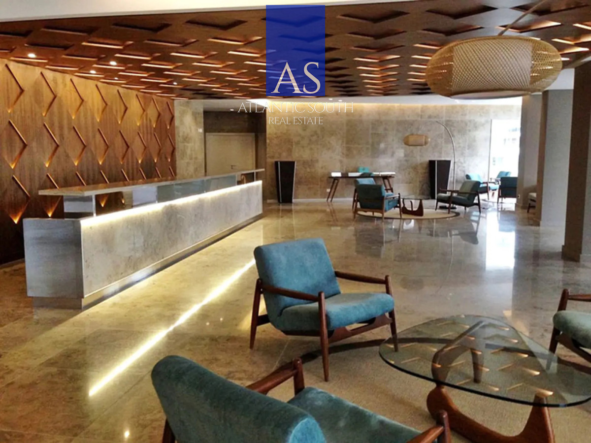 Apartamento ID.5009 - Apartamento de 2 dormitorios con vista y garage en Playa Brava, Punta del Este
