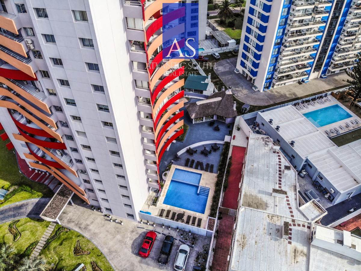 Apartamento ID.4308 - Apartamento de 3 dormitorios con servicios Playa Brava 