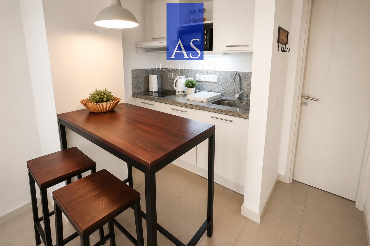 Apartamento ID.4813 - Apartamento de 1 Dormitorio con Terraza y Cochera en Torre Tamaro