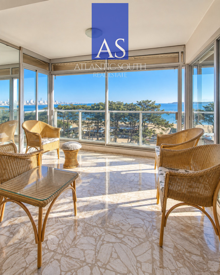 Apartamento ID.5124 - Planta de categoría 3 dormitorios+servicio frente al mar Playa Mansa Punta del Este