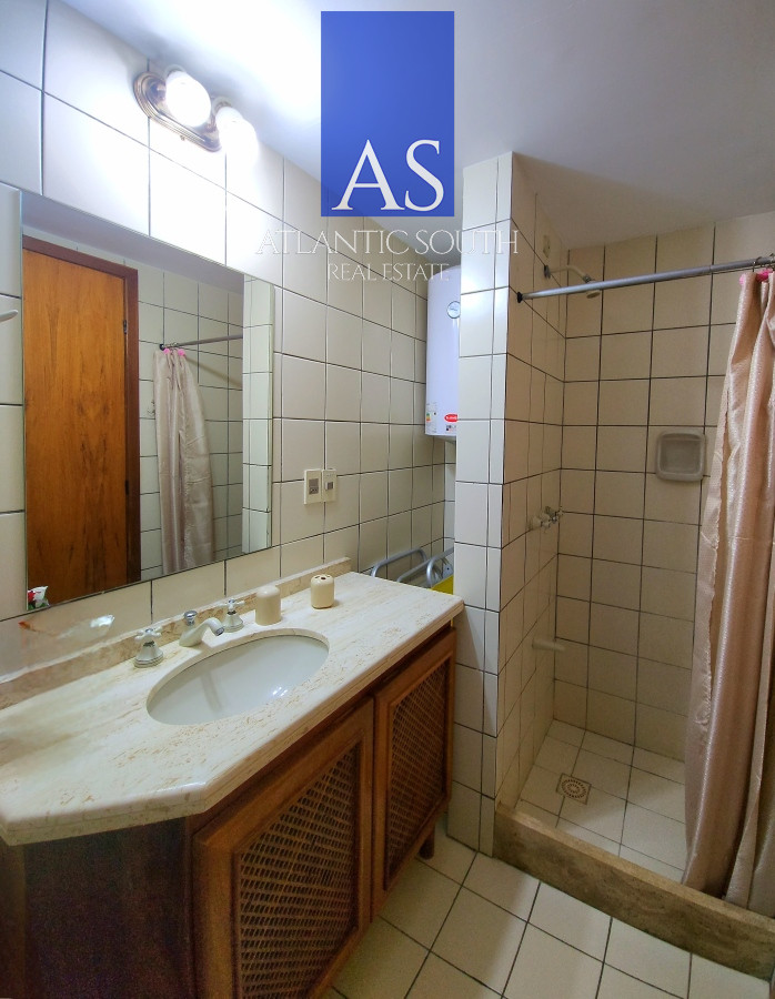 Apartamento ID.3566 - Oportunidad en venta 2 dormitorios zona Conrad a sólo 200mts del mar en parada 4 de Playa Mansa Punta del Este