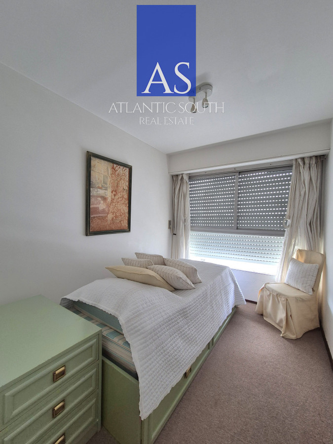 Apartamento ID.4341 - Apartamento piso alto 3 dormitorios y medio terraza garage con vista al mar Península Punta del Este