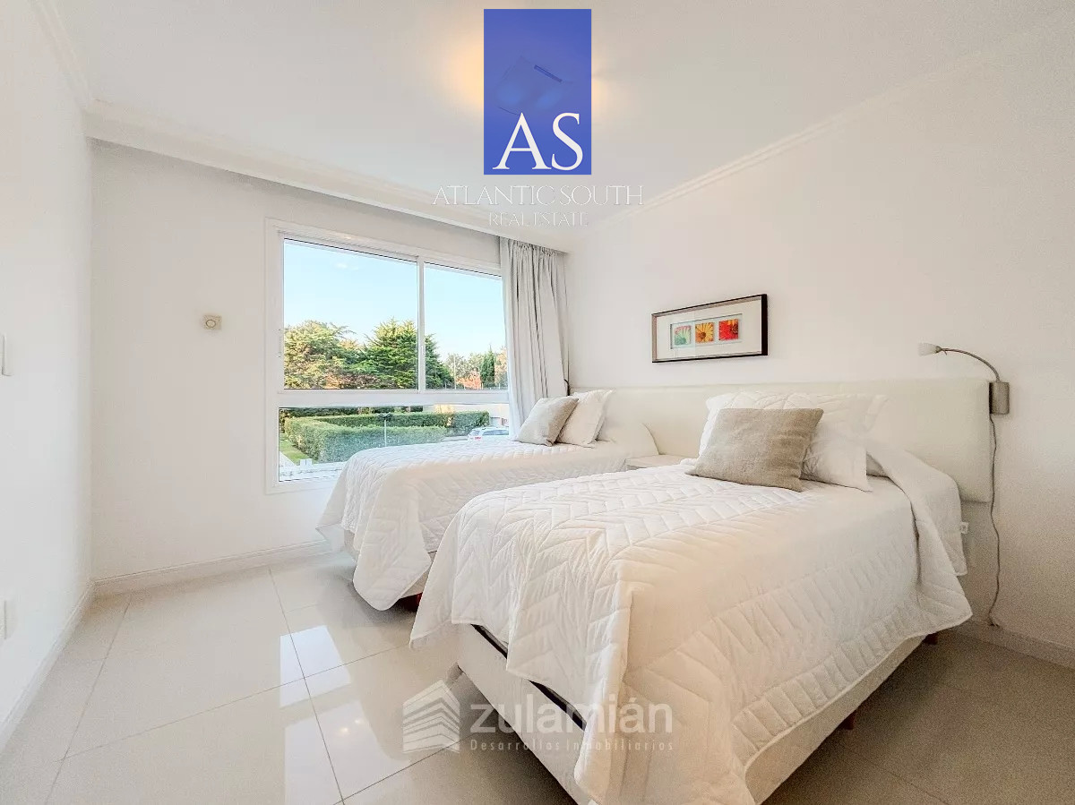 Apartamento ID.3691 - VENTA: APARTAMENTO 3 SUITES EN EDIFICIO CRUCEROS PLAYA MANSA