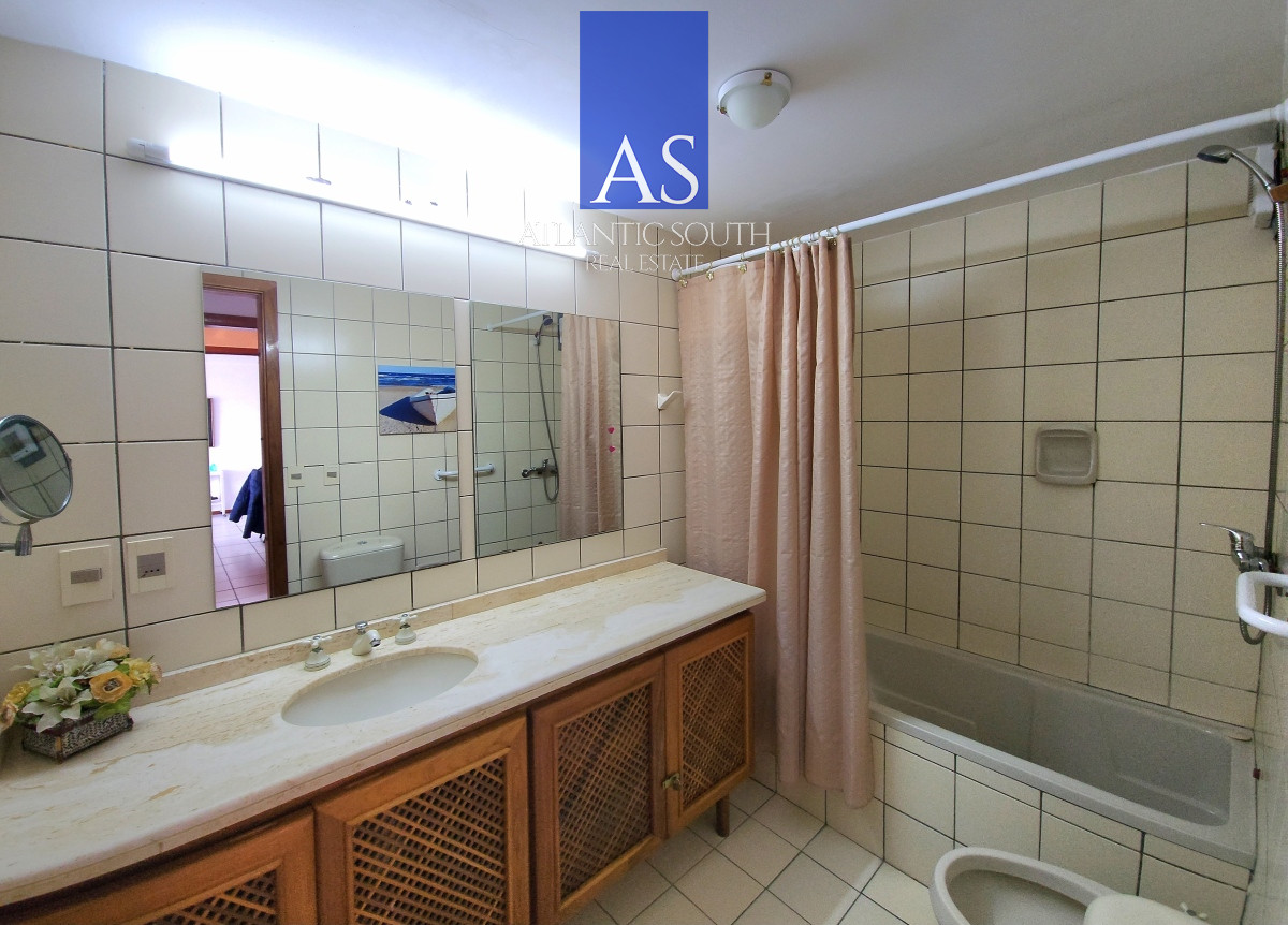 Apartamento ID.3566 - Oportunidad en venta 2 dormitorios zona Conrad a sólo 200mts del mar en parada 4 de Playa Mansa Punta del Este