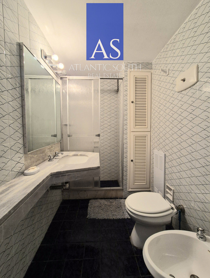 Apartamento ID.4375 - Apartamento piso alto vista espectacular en venta de 2 dormitorios + Dependencia completa en Península Puerto Punta del Este