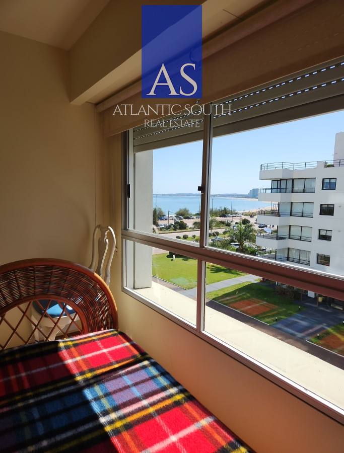 Apartamento ID.3787 - Apartamento en venta 3 domritorios y dependencia con hermosa vista Playa Mansa