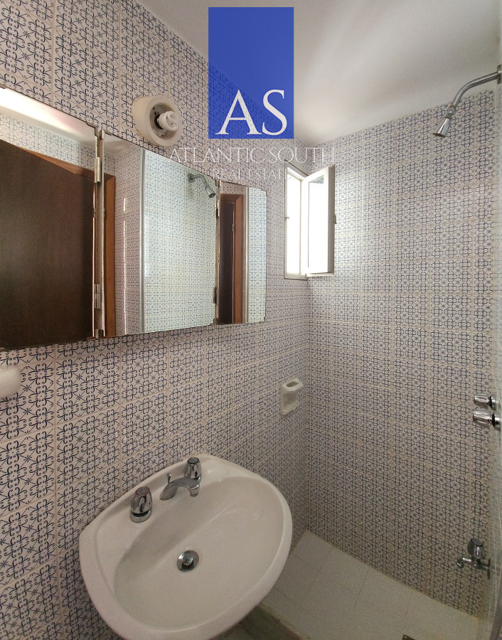 Apartamento ID.3787 - Apartamento en venta 3 domritorios y dependencia con hermosa vista Playa Mansa