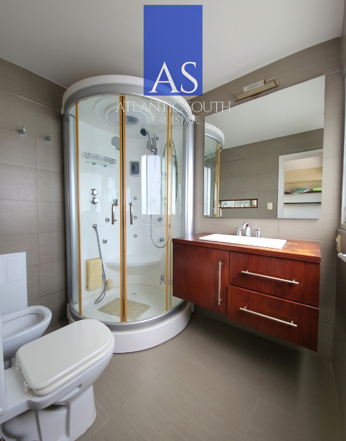Apartamento ID.3358 - Gran Penthouse frente al mar Playa Mansa Punta del Este Uruguay