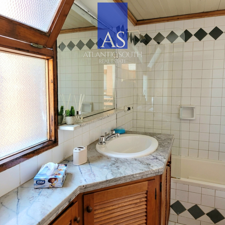 Apartamento ID.2590 - Apartamento 2 dormitorios con garage Península excelente ubicación