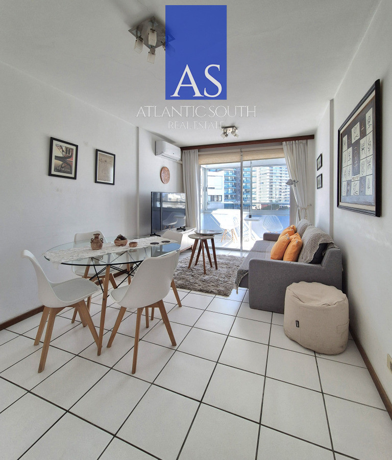 Apartamento ID.4418 - Apartamento 1 dormitorio en venta cercano al Mar terraza y cochera Playa Mansa Punta del Este