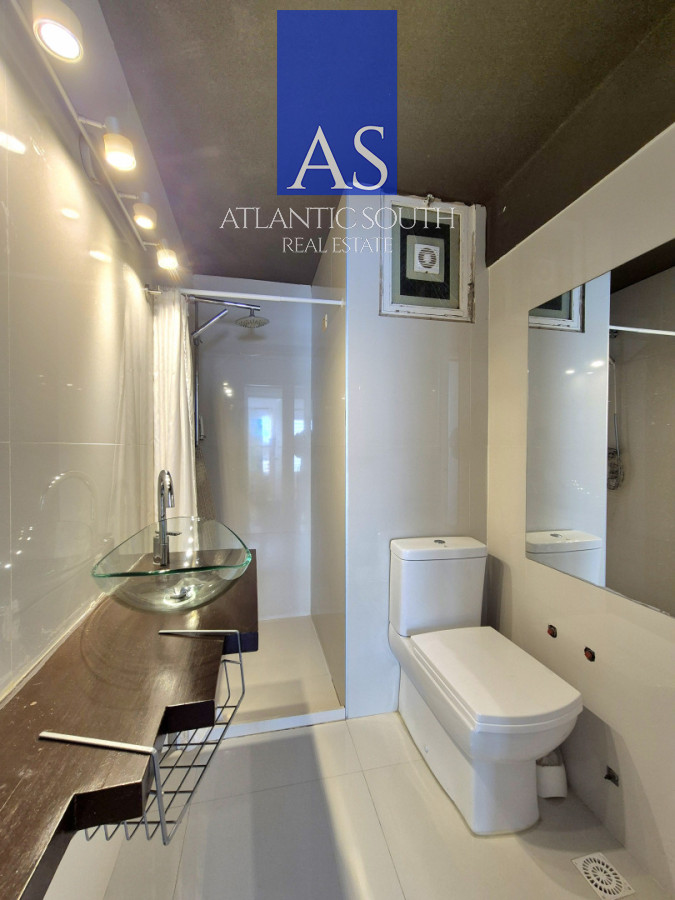 Apartamento ID.4456 - Apartamento 2 dormitorios con vista parcial al mar a metros del Puerto Punta del Este