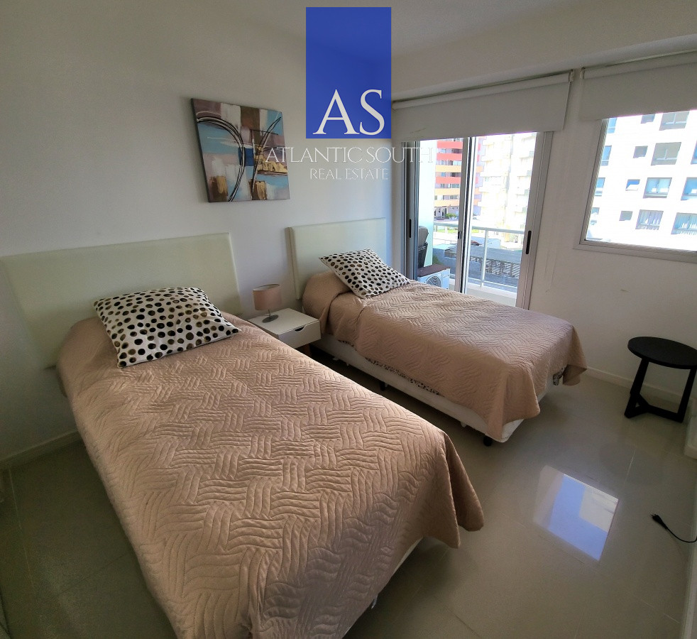 Apartamento ID.2612 - Apartamento 2 dormitorios en Playa Brava a 50mts del mar