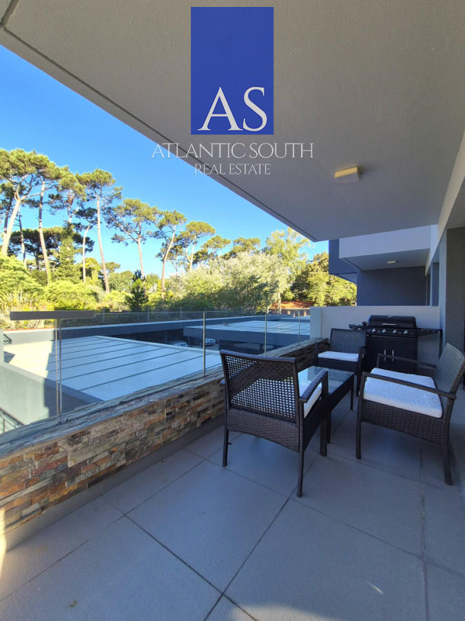 Apartamento ID.4636 - Oportunidad Planta moderna de categroría en excelente ubicación Playa Mansa