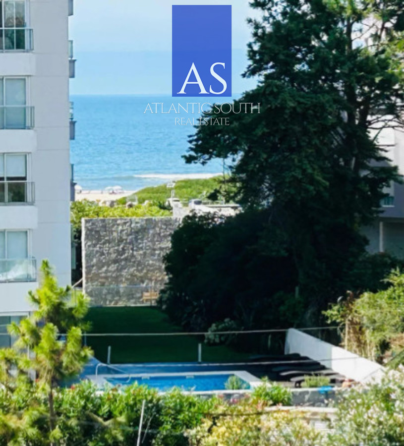 Apartamento ID.3462 - Oportunidad Moon Apartamento amplio y moderno 3 dormitorios y 3 baños con parrillero Punta del Este