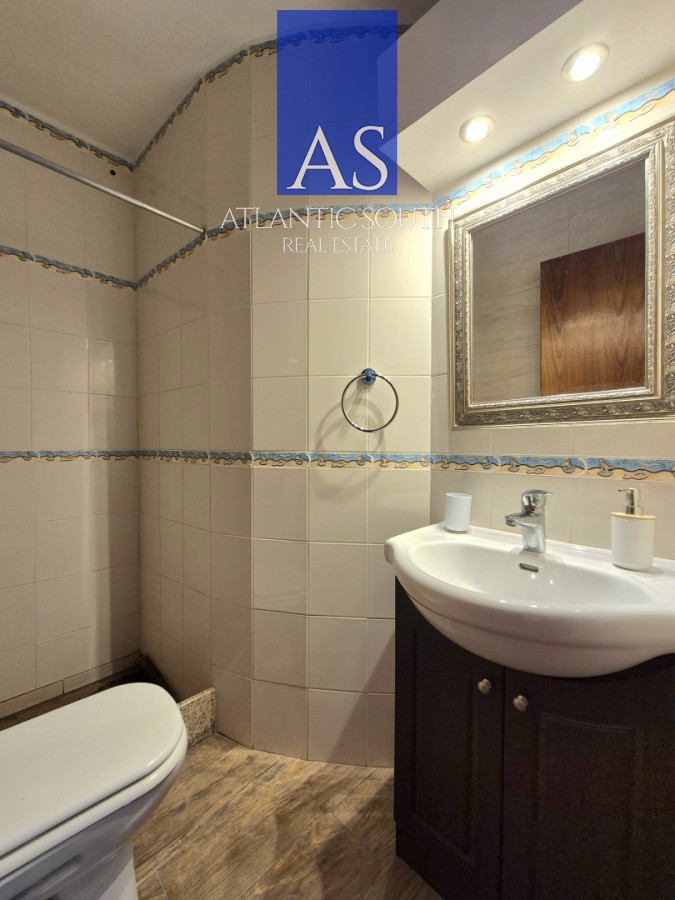 Apartamento ID.4635 - Apartamento reciclado frente al mar Playa Mansa 3 dormitorios terraza con barbacoa uso exclusivo y vista el mar Punta del Este