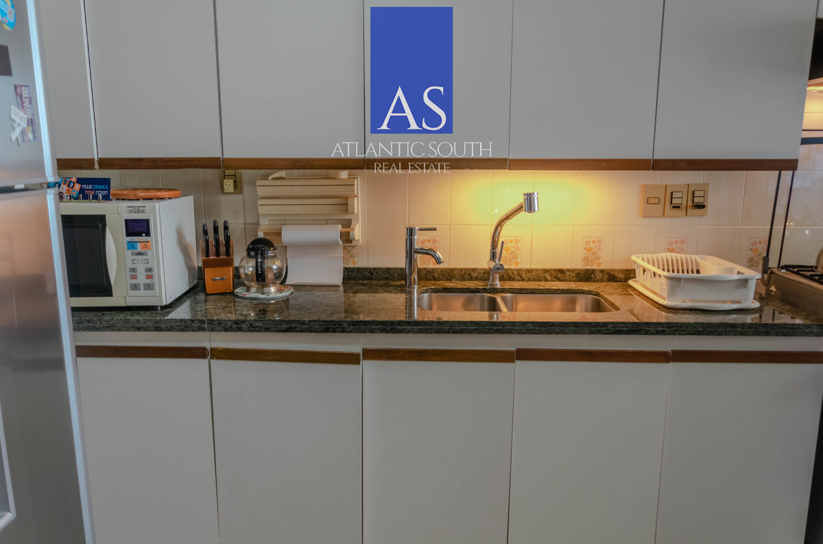 Apartamento ID.4142 - Apartamento de 2 dormitorios con vista al mar Punta del Este 