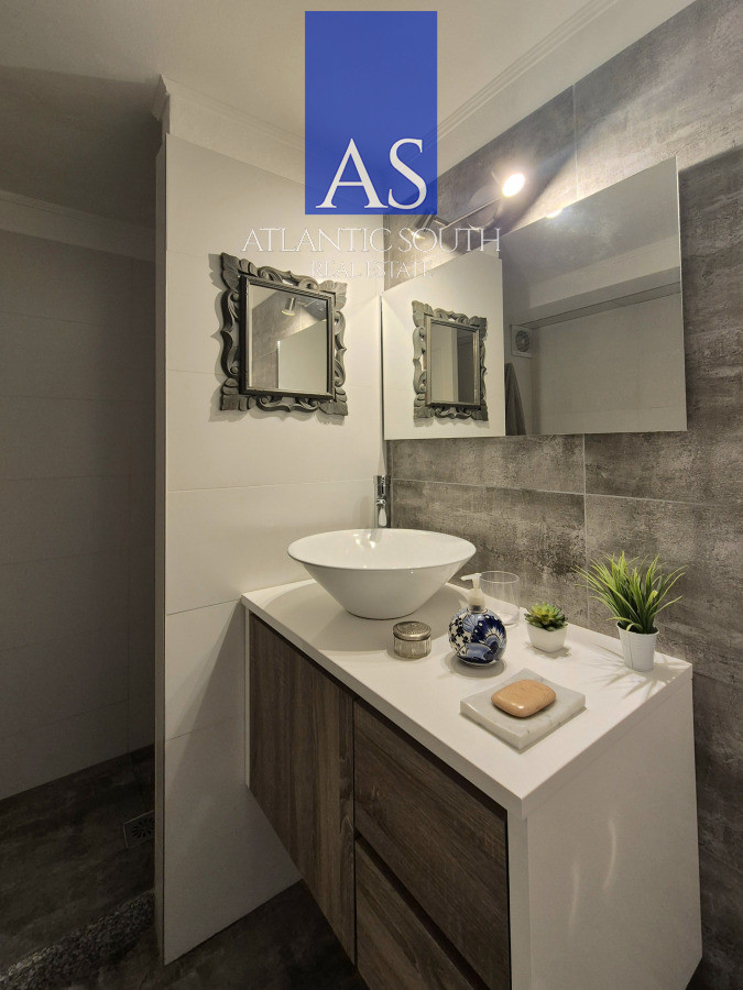 Apartamento ID.4284 - Apartamento reciclado 2 dormitorios frente al mar primera línea terraza cochera Playa Mansa Pinares