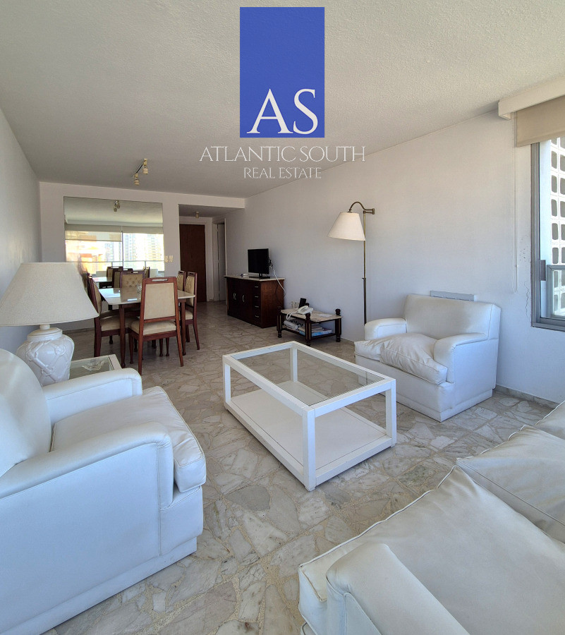 Apartamento ID.4375 - Apartamento piso alto vista espectacular en venta de 2 dormitorios + Dependencia completa en Península Puerto Punta del Este