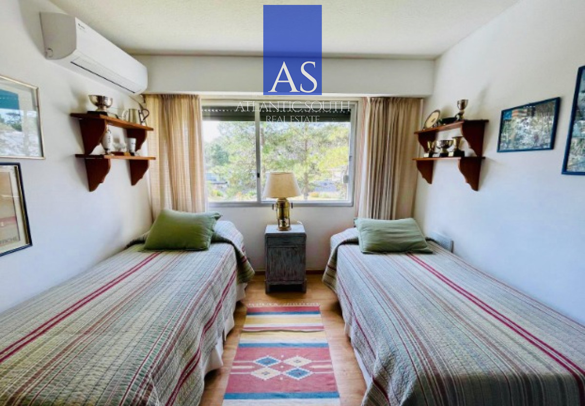 Apartamento ID.3583 - Apartamento de tres dormitorios Rooselvelt Center Punta del Este 