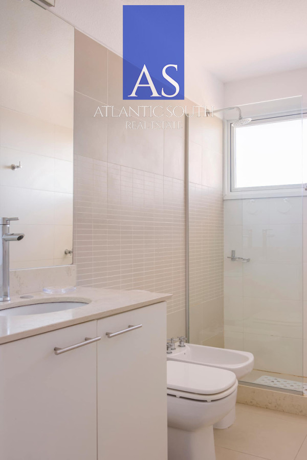 Apartamento ID.4898 - Penthouse dúplex con terrazas excepcionales y vistas panorámicas en Punta del Este