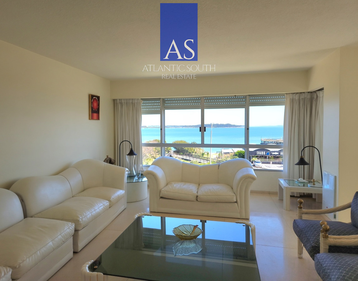 Apartamento ID.3787 - Apartamento en venta 3 domritorios y dependencia con hermosa vista Playa Mansa