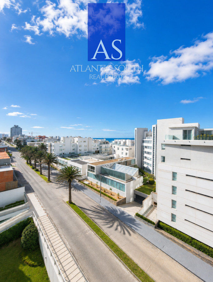 Apartamento ID.4892 - Planta de categoría de 3 suites reciclada frente al mar en Península