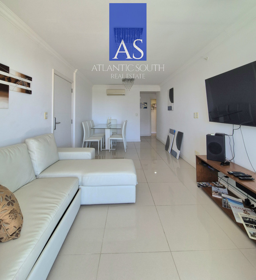 Apartamento ID.4181 - Apartamento de 2 dormitorios en suite+toilette terraza parrillero propio garage piscinas gastos razonables Playa Mansa Punta del Este