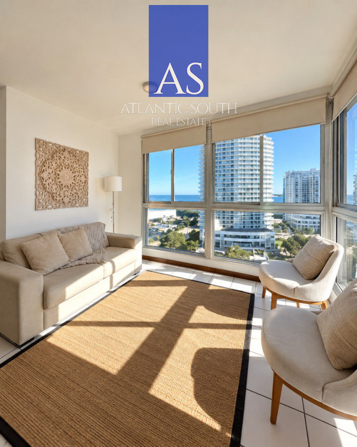 Apartamento ID.5130 - Espectacular Penthouse reciclado con barbacoa propia y vista al mar Playa Mansa Punta del Este