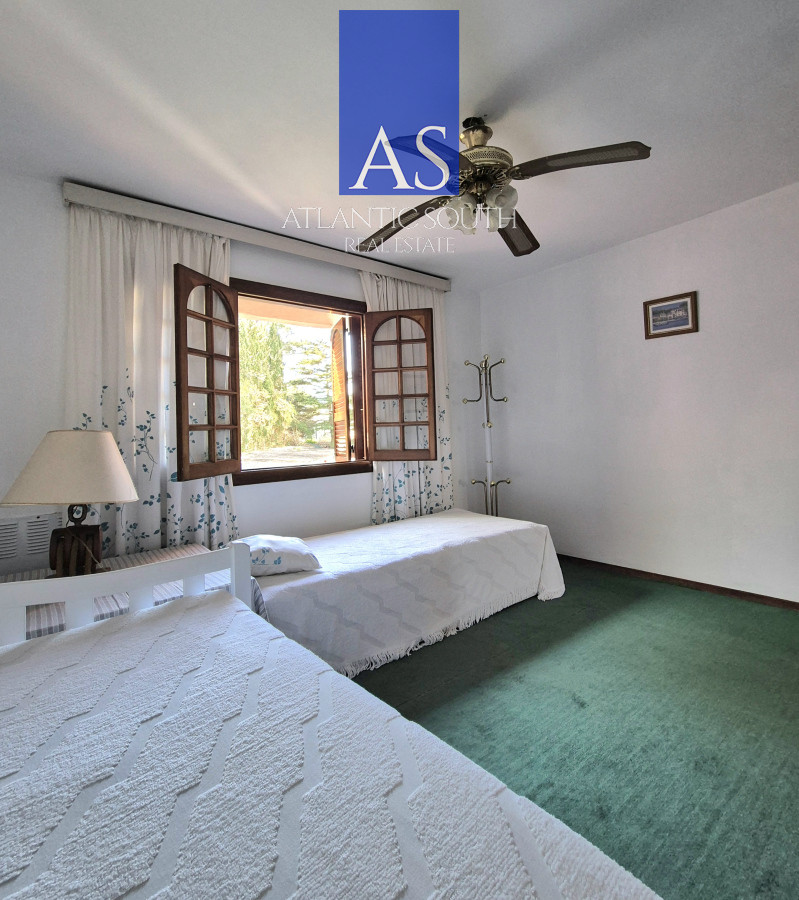 Apartamento ID.1625 - Oportunidad venta casa 2 dormitorios Playa Mansa cochera y parrillero